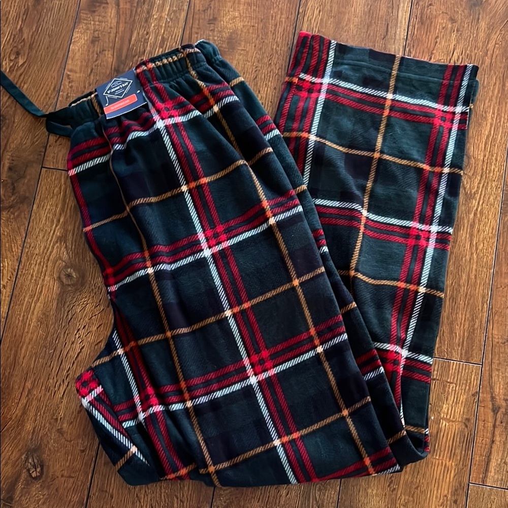St. John's Bay Plaid Lounge PJ